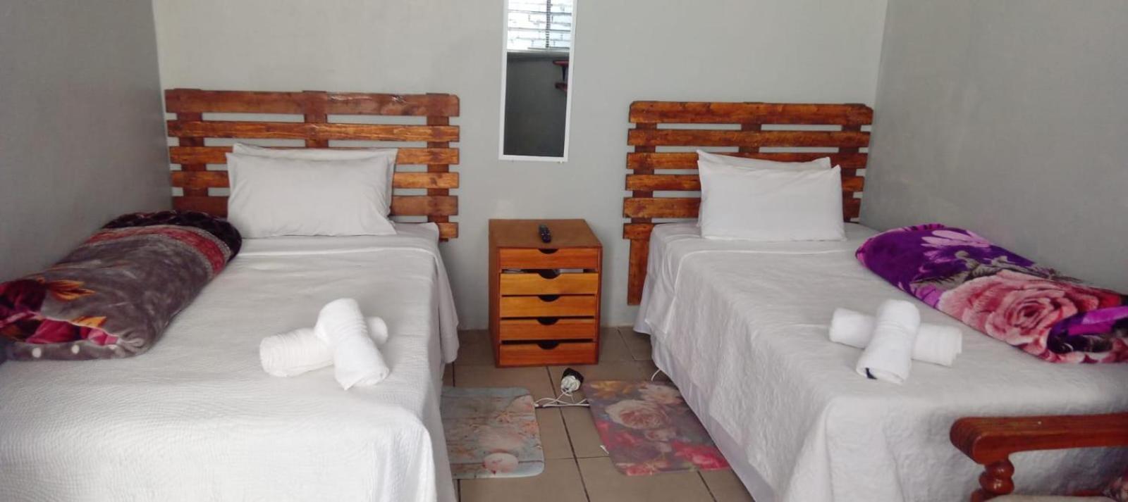 The Croc Guest House Springs  Eksteriør bilde